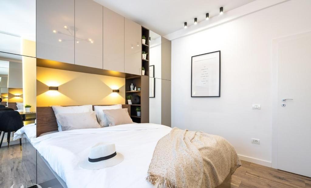 Majestic Apartament With View In Magheru 布加勒斯特 外观 照片